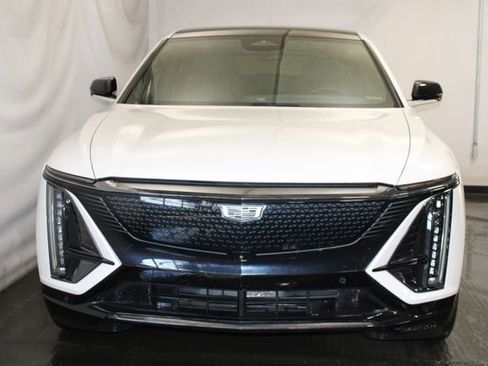 Used 2024 Cadillac Lyriq Sport AWD/4WD image 3