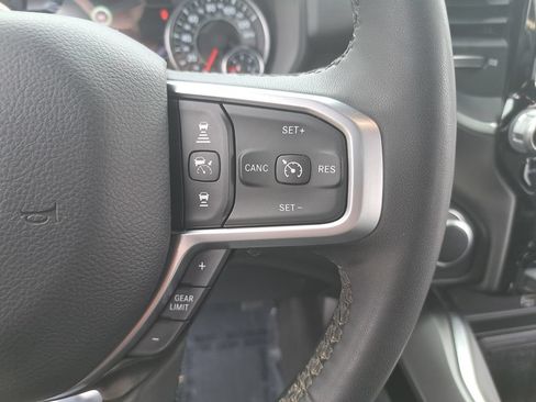 Used 2025 RAM 1500 Big Horn AWD/4WD image 18