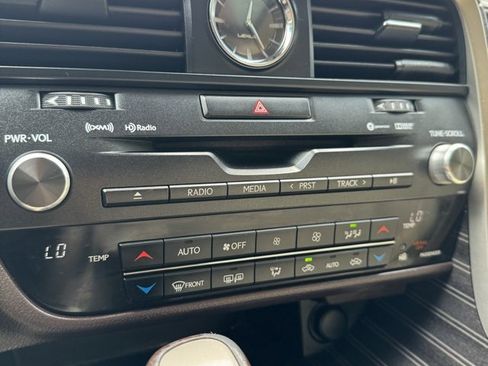 Used 2016 Lexus RX 450h AWD image 40