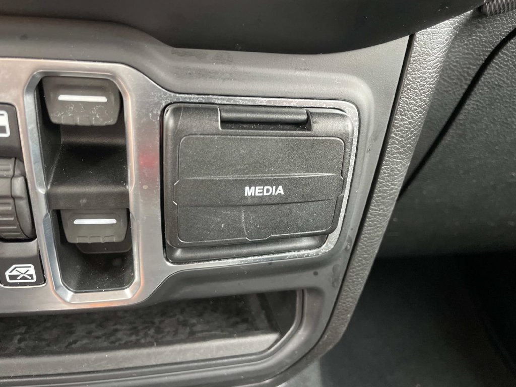 Used 2020 Jeep Gladiator Sport w/ Quick Order Package 24S AWD/4WD image 49