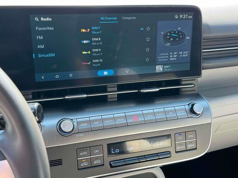 Used 2025 Hyundai Kona SEL AWD/4WD image 22