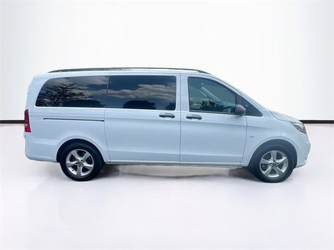 New 2023 Mercedes-Benz Metris Passenger image 9