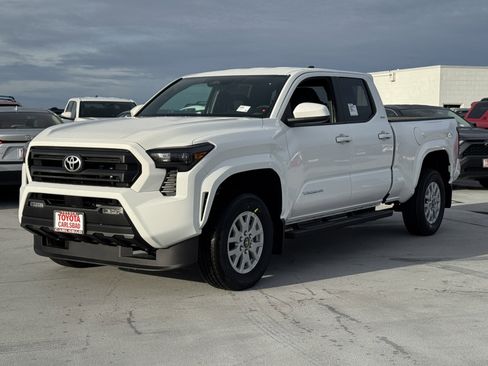 New 2026 Toyota Tacoma SR5 image 11