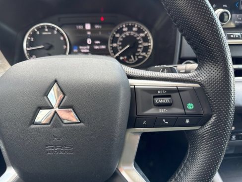 Used 2024 Mitsubishi Outlander SE FWD image 25