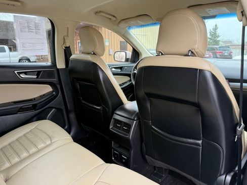 Used 2016 Ford Edge SEL w/ Equipment Group 201A image 16