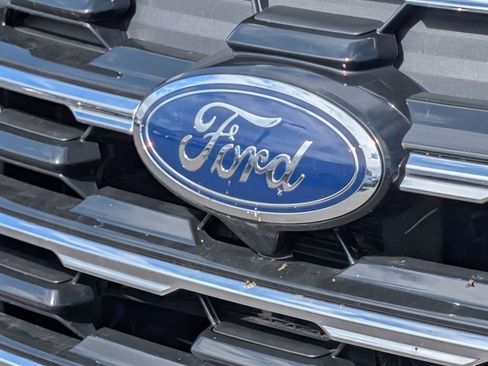 New 2026 Ford Explorer Active w/ Active Comfort Package image 12