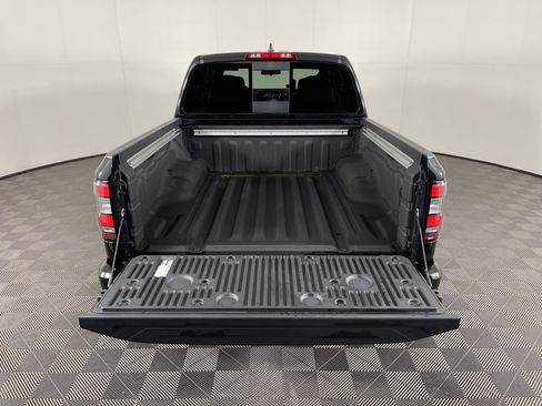 Used 2023 Nissan Frontier PRO-4X w/ Pro Convenience Package image 8