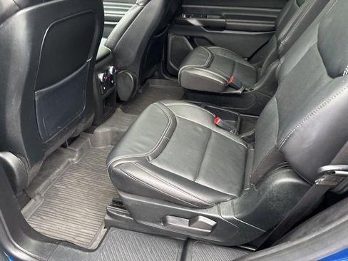 Used 2020 Ford Explorer ST image 32