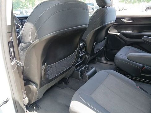 Used 2023 Jeep Grand Cherokee L Laredo RWD image 18