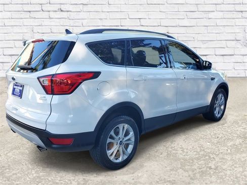 Used 2019 Ford Escape SEL image 4