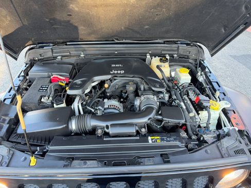 Used 2019 Jeep Wrangler Unlimited Sport S image 74