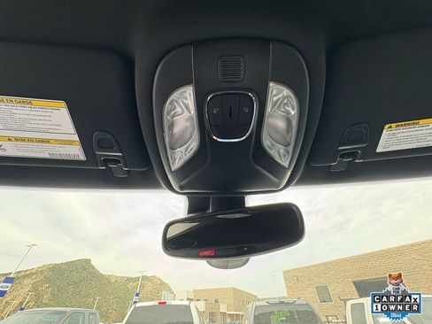 Used 2025 Jeep Compass Trailhawk AWD/4WD image 18