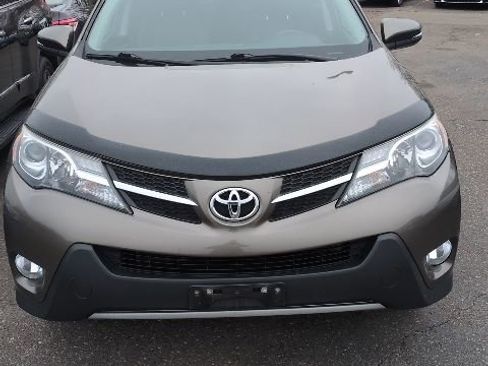 Used 2015 Toyota RAV4 Limited image 3