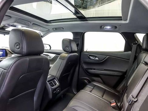 Used 2022 Chevrolet Blazer LT w/ Sound & Technology Package AWD/4WD image 16