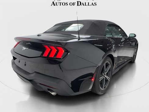 Used 2025 Ford Mustang Convertible RWD image 9