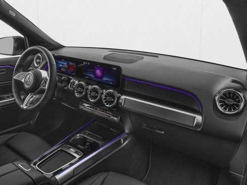 Used 2026 Mercedes-Benz GLB 250 image 11