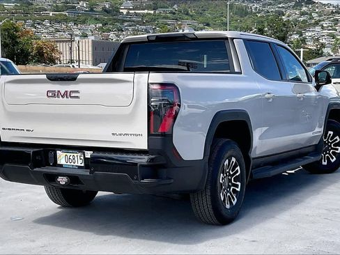 Used 2026 GMC Sierra EV Elevation AWD/4WD image 22