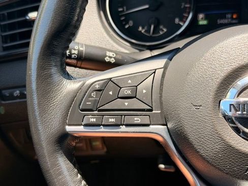 Used 2019 Nissan Rogue SV w/ Premium Package AWD/4WD image 26