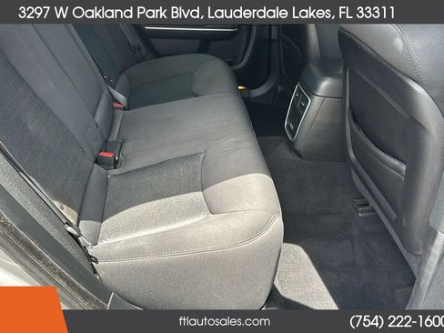 Used 2019 Chrysler 300 Touring w/ Sport Appearance Package RWD image 31