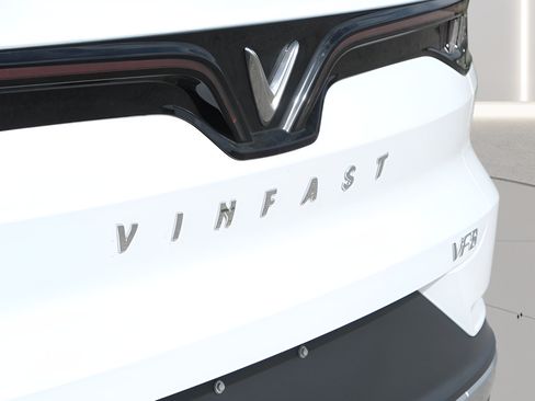 New 2025 VinFast VF 8 Eco AWD/4WD image 31