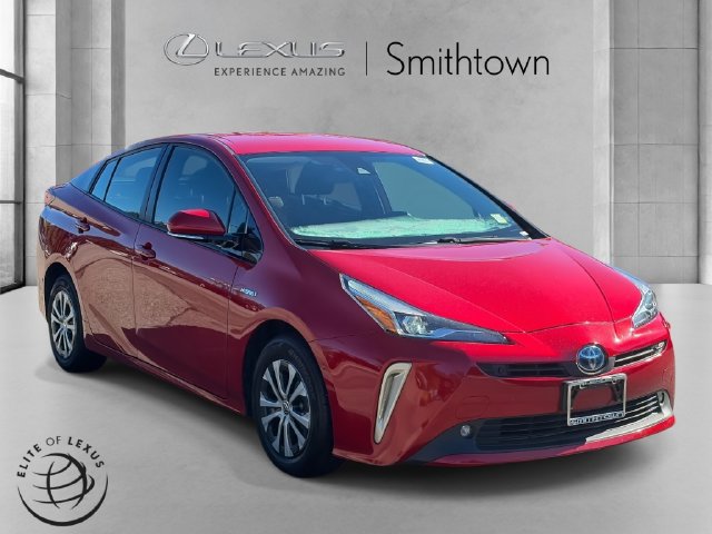 Used 2019 Toyota Prius LE AWD/4WD image 1