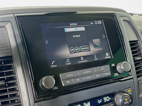 Used 2024 Nissan Titan SV w/ SV Convenience Package image 24