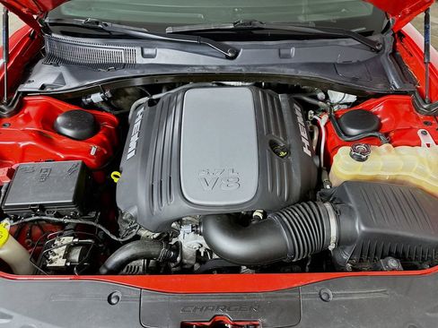 Used 2022 Dodge Charger R/T RWD image 9