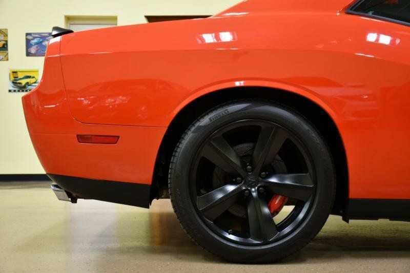 Used 2010 Dodge Challenger SRT8 w/ SRT Option Group II RWD image 22