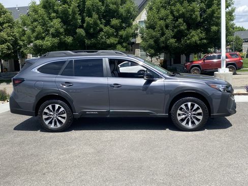 Certified 2025 Subaru Outback Limited AWD/4WD image 7