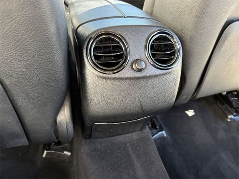 Used 2019 Mercedes-Benz GLC 300 GLC 300 image 38