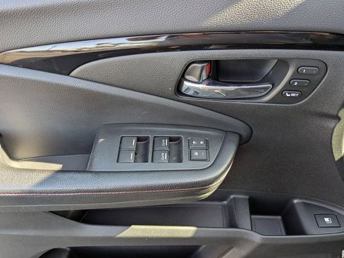 Used 2017 Honda Ridgeline Black Edition image 5