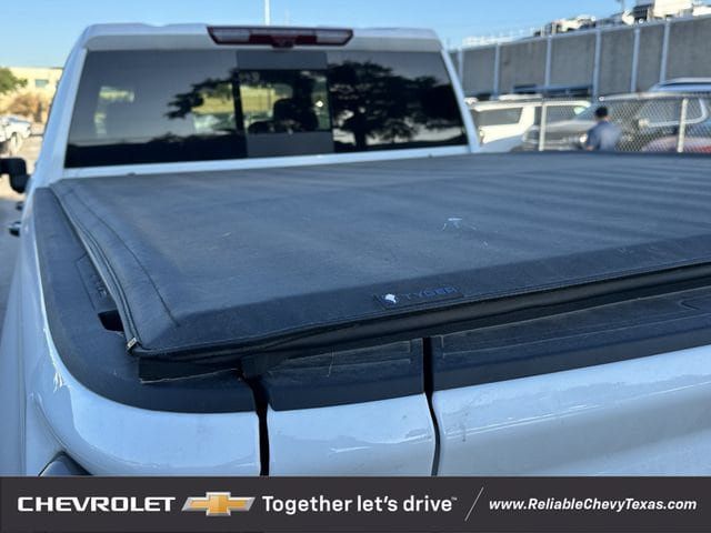 Used 2026 Chevrolet Silverado 2500 ZR2 AWD/4WD image 32