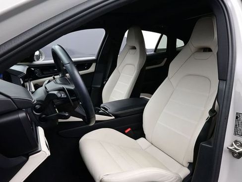 Certified 2025 Porsche Panamera 4 AWD/4WD image 5