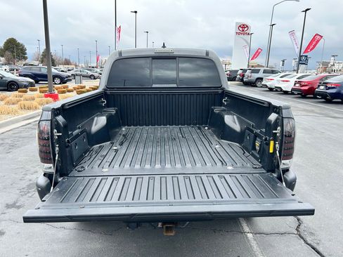 Used 2013 Toyota Tacoma 4x4 Double Cab w/ TRD Off-Road Pkg image 24