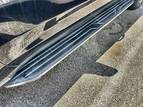 Used 2021 Chevrolet Tahoe LT RWD image 4