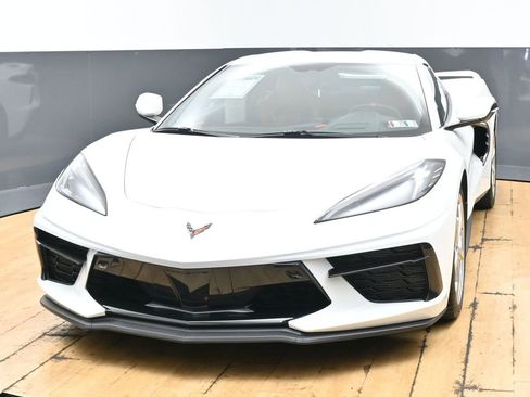 Used 2023 Chevrolet Corvette Stingray Preferred Cpe w/ Z51 Performance Package RWD image 5