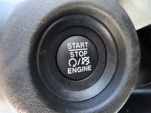 Used 2024 RAM ProMaster 3500 w/ Convenience Group image 21