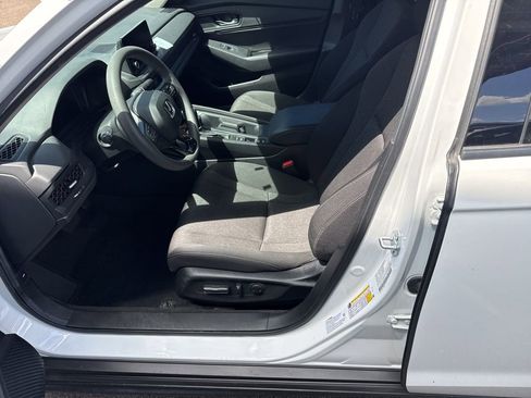Used 2024 Honda Accord EX image 11