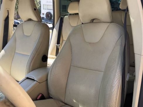 Used 2013 Volvo XC60 3.2 FWD image 10