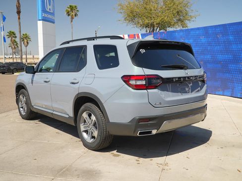 New 2026 Honda Pilot EX-L image 9