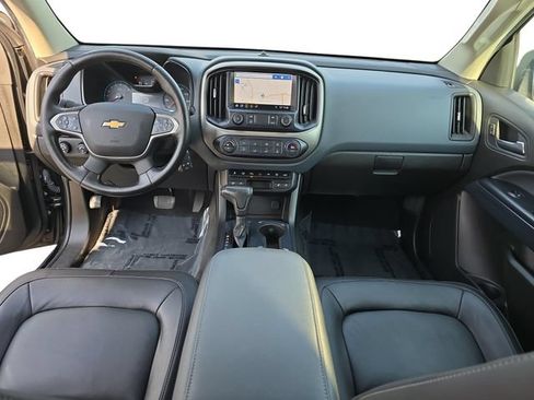 Used 2021 Chevrolet Colorado Z71 w/ Safety Package AWD/4WD image 9
