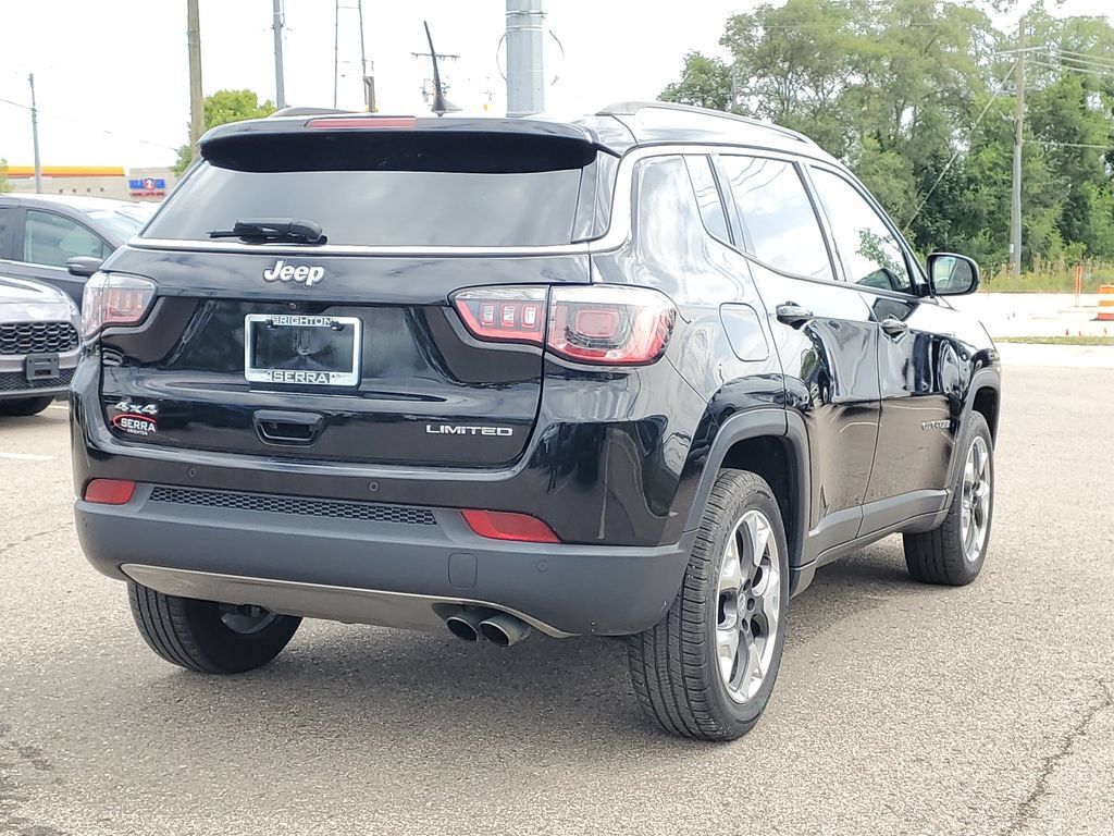 Used 2018 Jeep Compass Limited w/ Navigation Group AWD/4WD image 3