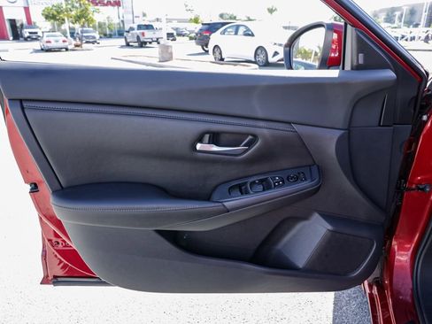 Used 2022 Nissan Sentra SV w/ Trunk Package image 14