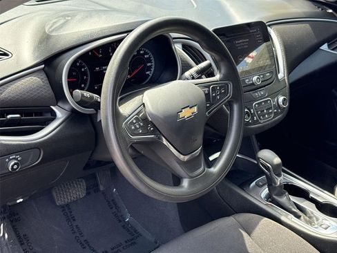 Used 2023 Chevrolet Malibu LT w/ Driver Confidence Package image 9