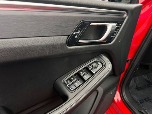 Used 2023 Porsche Macan GTS AWD/4WD image 11