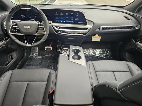 New 2027 Cadillac Lyriq Sport AWD/4WD image 17