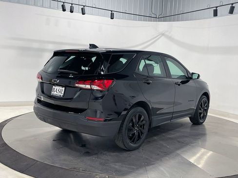 Used 2023 Chevrolet Equinox LS w/ Midnight Edition FWD image 11