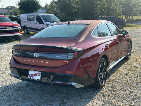 Used 2025 Hyundai Sonata SEL FWD image 5