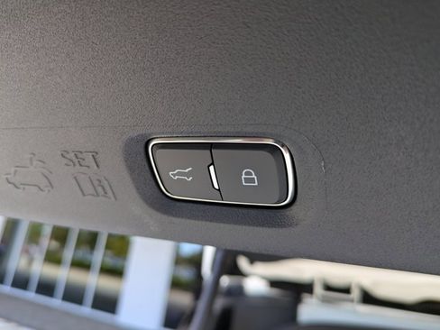 Used 2025 Lincoln Navigator L Black Label image 22