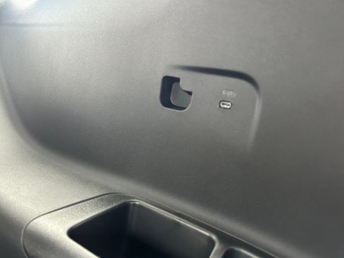 New 2026 Chevrolet Traverse High Country image 36